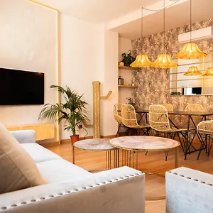  Apartamento Stylish In The Heart Of With Pool España